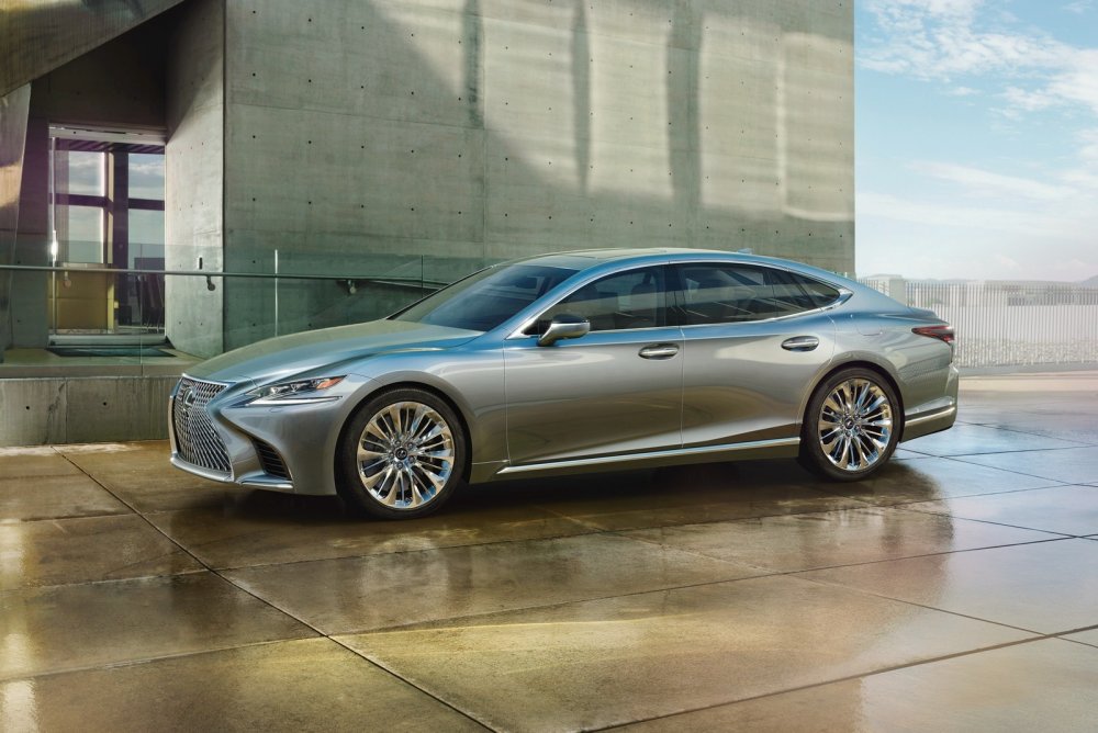 Lexus LS неплохо стартовал на рынке РФ, но пока так и не догнал «немцев» - «Lexus»