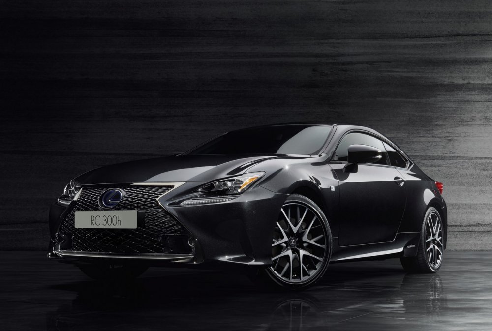 Lexus привезет в Женеву «черную» версию купе RC - «Lexus»