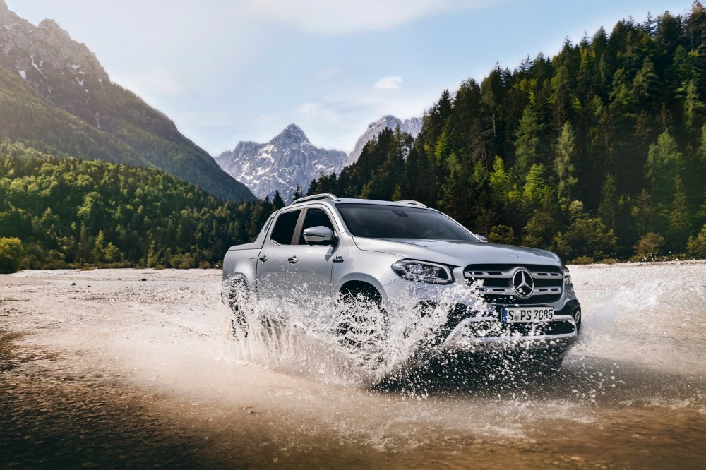 Mercedes-Benz вывел на российский рынок флагманскую версию пикапа X-Class. Известна цена - «Mercedes-Benz»