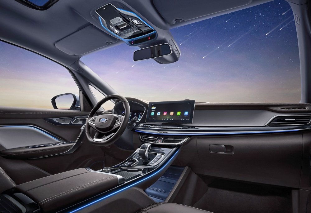 Минивэн Geely дешёвым не будет: богатые комплектации и мотор от Volvo - «Geely»