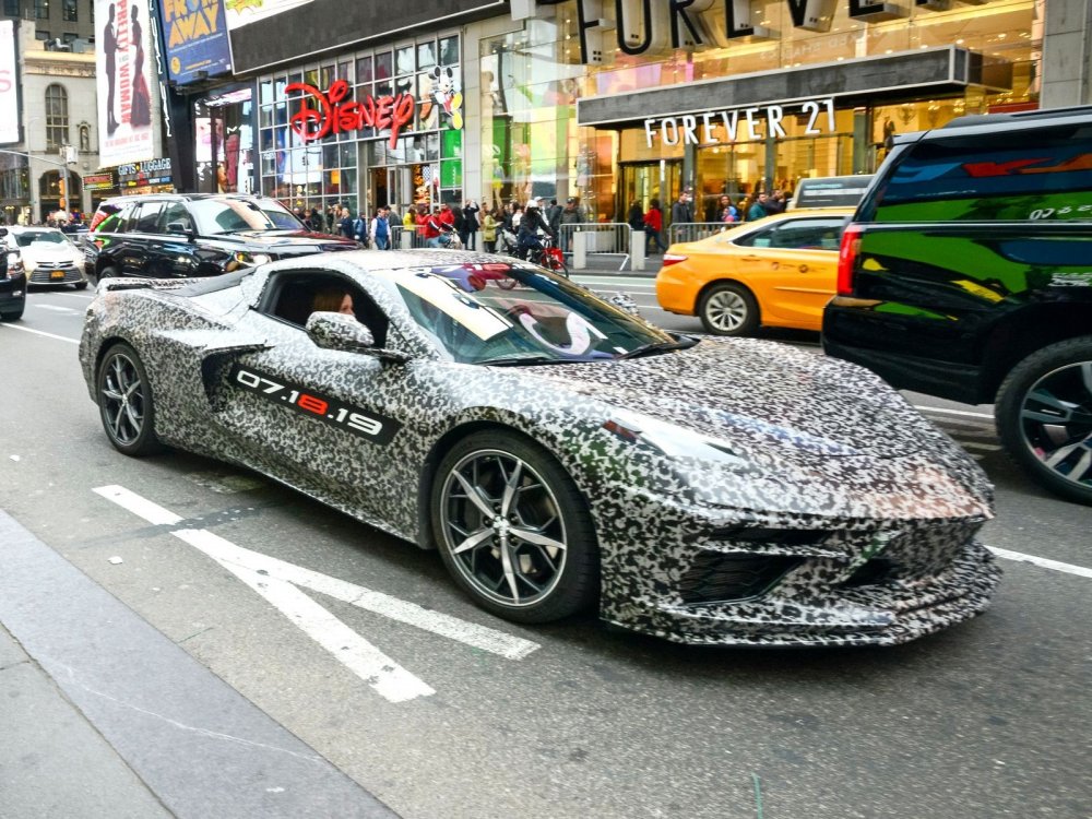 Многострадальный среднемоторный Corvette: названа дата премьеры - «Chevrolet»