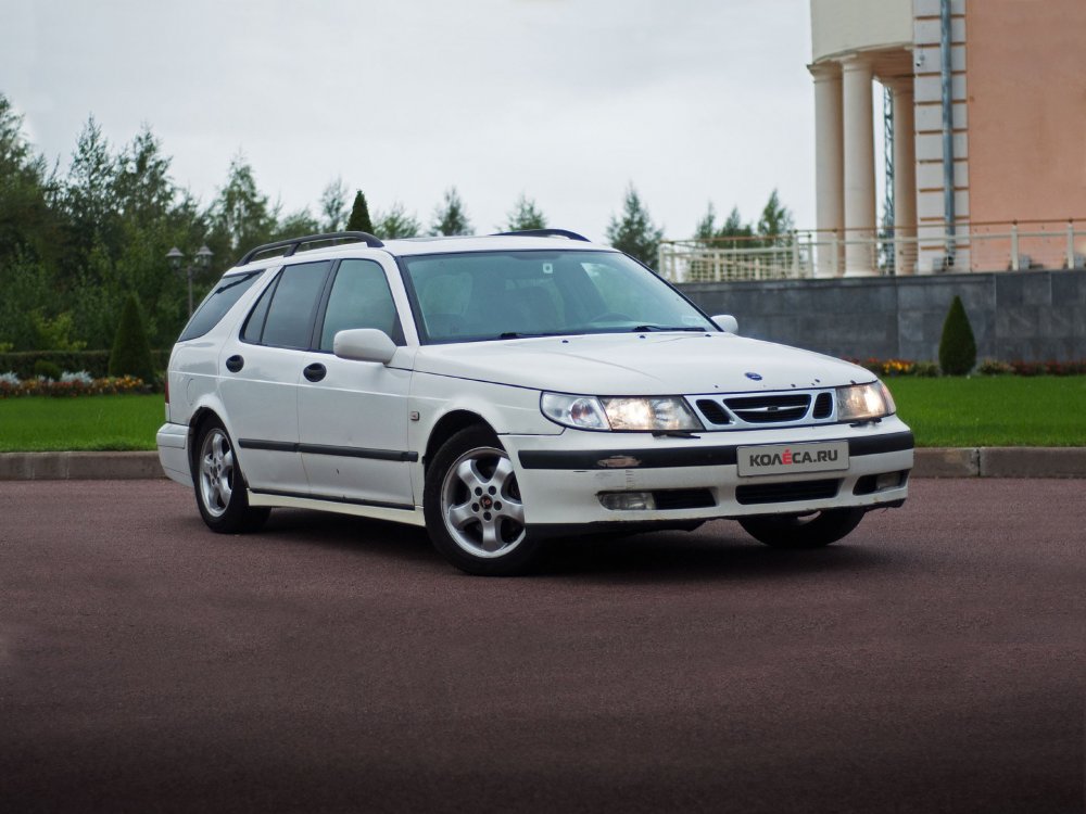 Могу, но не буду: опыт владения Saab 9-5 SportCombi 2000 года - «Тест-драйв»