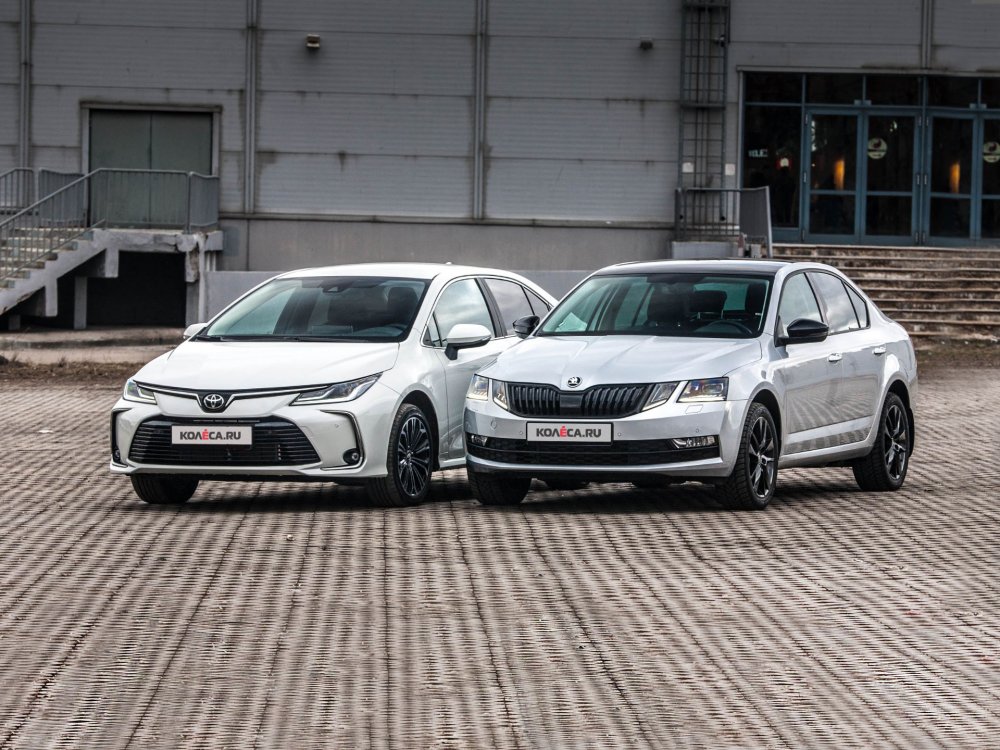 На автомате восходящего солнца: новая Toyota Corolla против Skoda Octavia - «Тест-драйв»