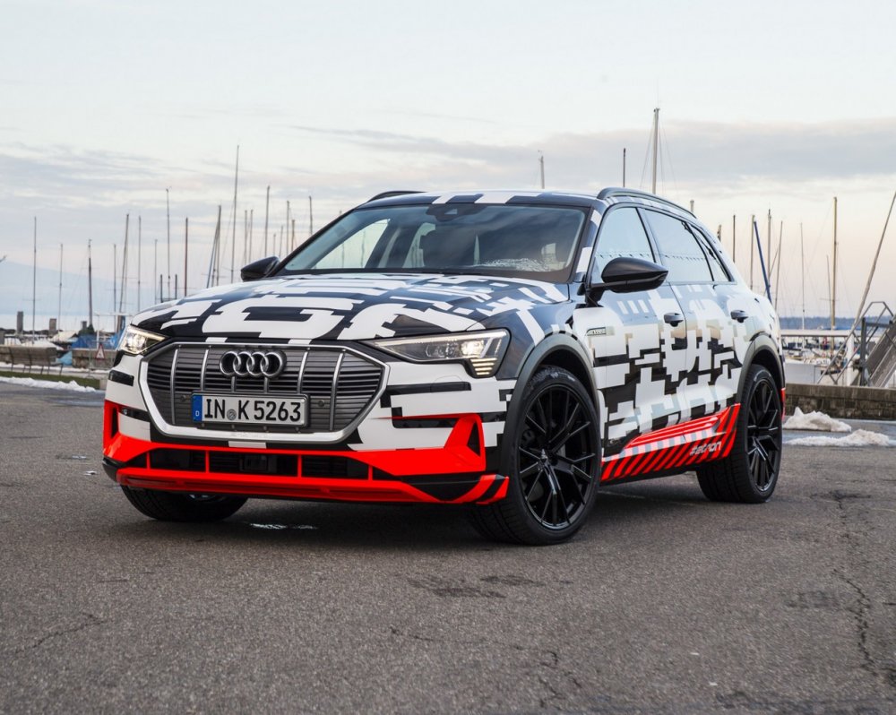 Намеченную на август премьеру нового кроссовера Audi отменили - «Audi»