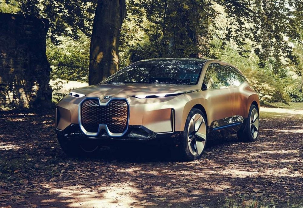 Новый кроссовер BMW с гигантскими «ноздрями» раскрыли до премьеры - «BMW»