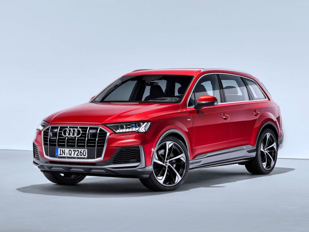Обновлённый Audi Q7: больше агрессии и сенсорных панелей - «Audi»