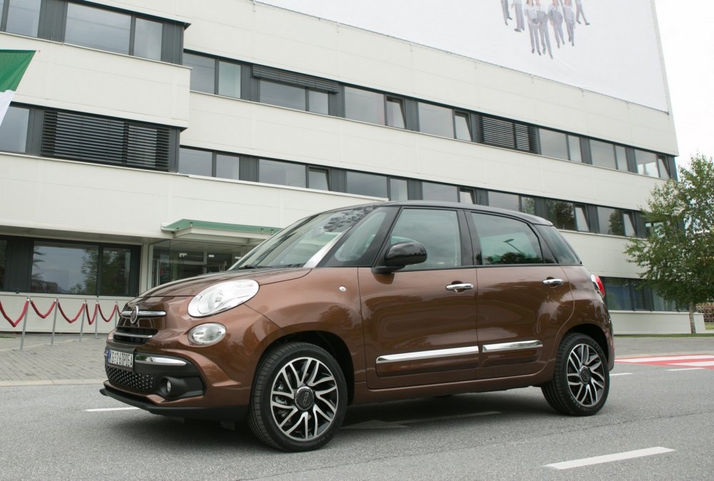 Обновлённый Fiat 500L встал на конвейер - «Fiat»