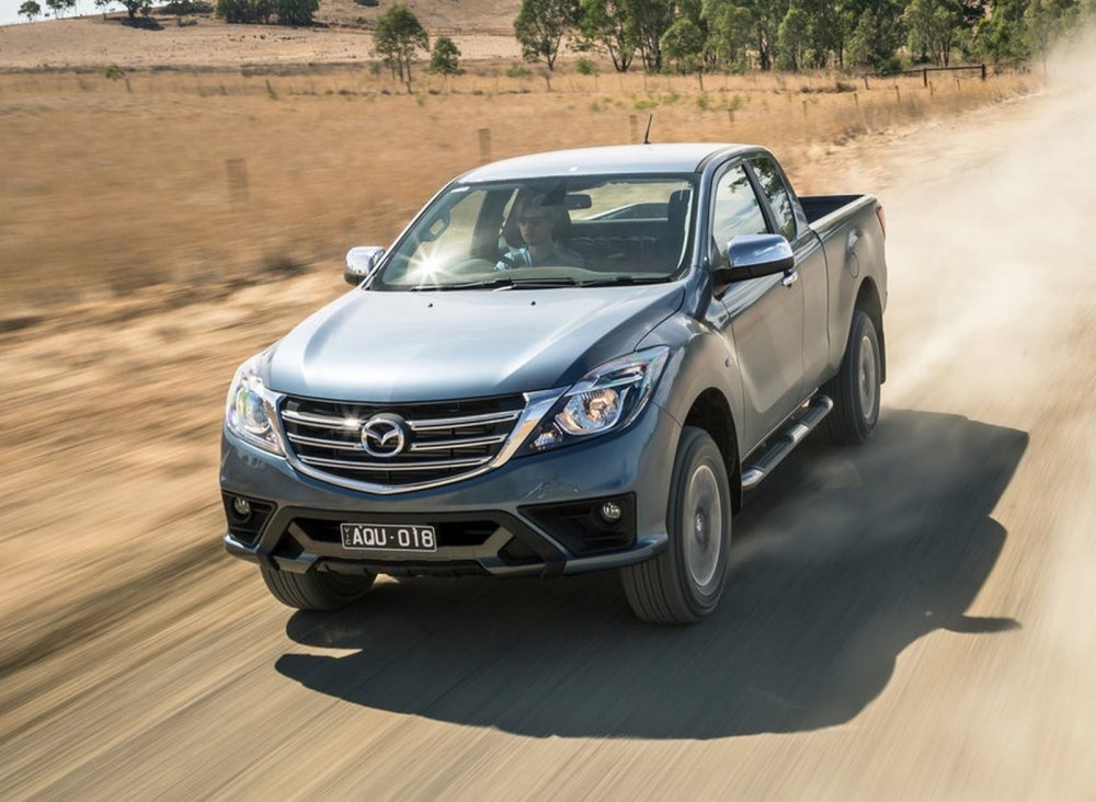 Обновлённый пикап Mazda BT-50: семейная решётка и Android - «Mazda»