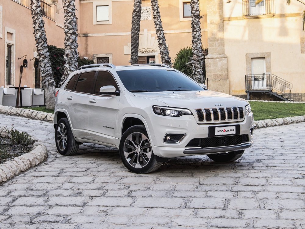 Одна коробка, три трансмиссии: первый тест-драйв обновленного Jeep Cherokee - «Jeep»
