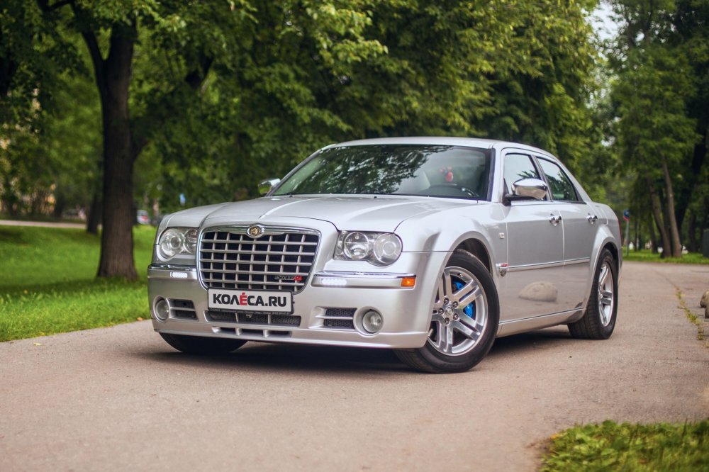 Одомашненный волк: опыт владения Chrysler 300C - «Chrysler»