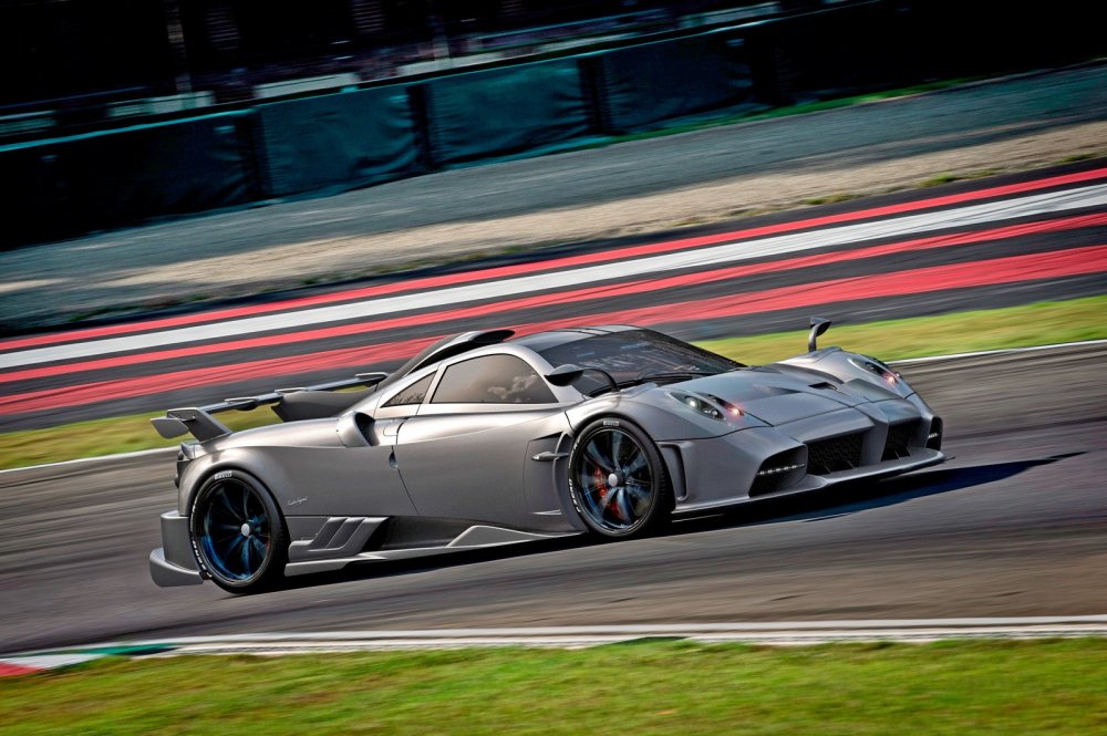 Pagani Imola: лёгкая краска, неэстетичная трековая аэродинамика и ценник в 5 млн евро - «Pagani»