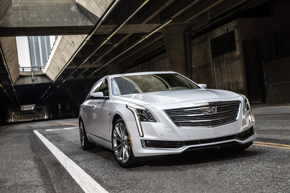 Пассажиры Cadillac CT6 будут смотреть "чёткое" кино - «Cadillac»