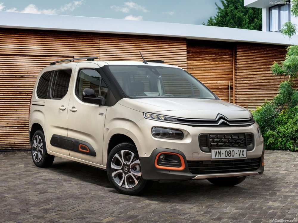 Первые тесты Citroen Berlingo нового поколения: просторный салон, выверенные повадки - «Citroen»