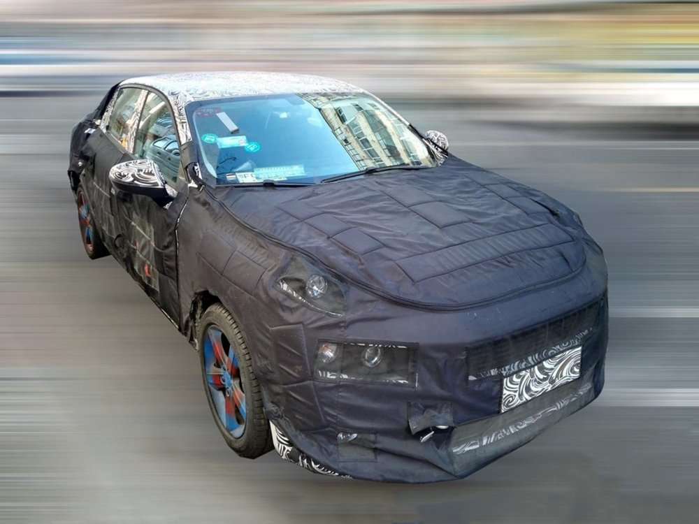 Первый седан Geely и Volvo "поймали" во время тестов - «Lynk&Co»