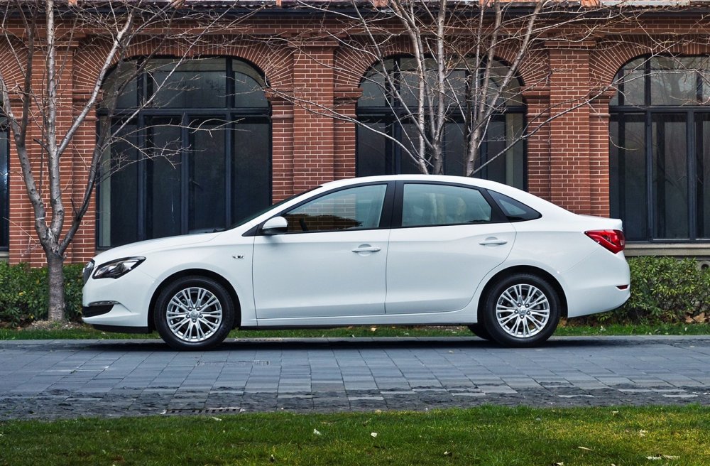 Появились «живые» фото обновлённого седана Buick Excelle GT - «Buick»