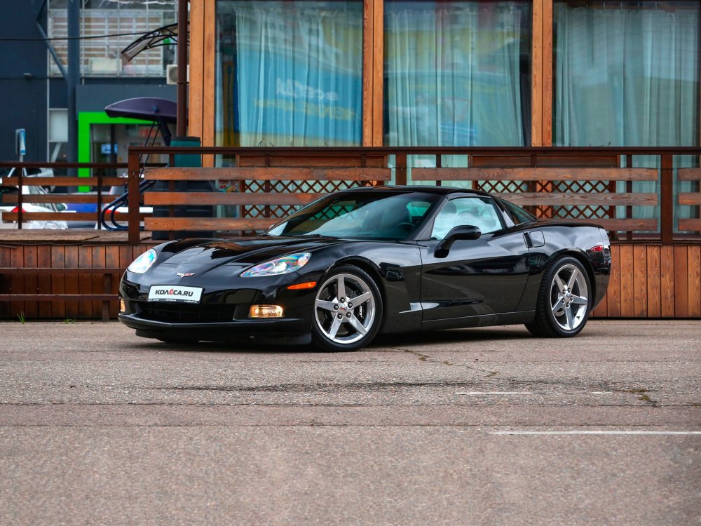 Прикурить со стороны фильтра: опыт владения Chevrolet Corvette как повседневным авто - «Тест-драйв»