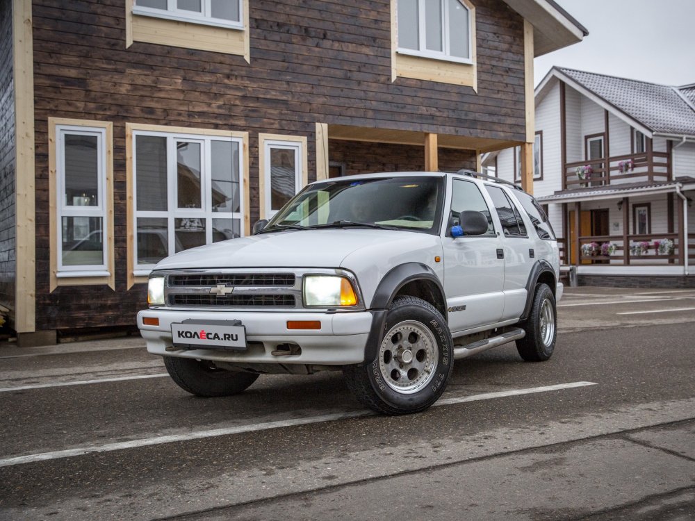 Рама, вакуум и V6: опыт владения Chevrolet Blazer за 300 тысяч рублей - «Chevrolet»