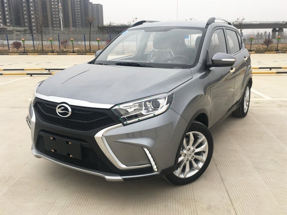 Разные внутри: появились фото салона китайской копии Lada Xray - «Landwind»