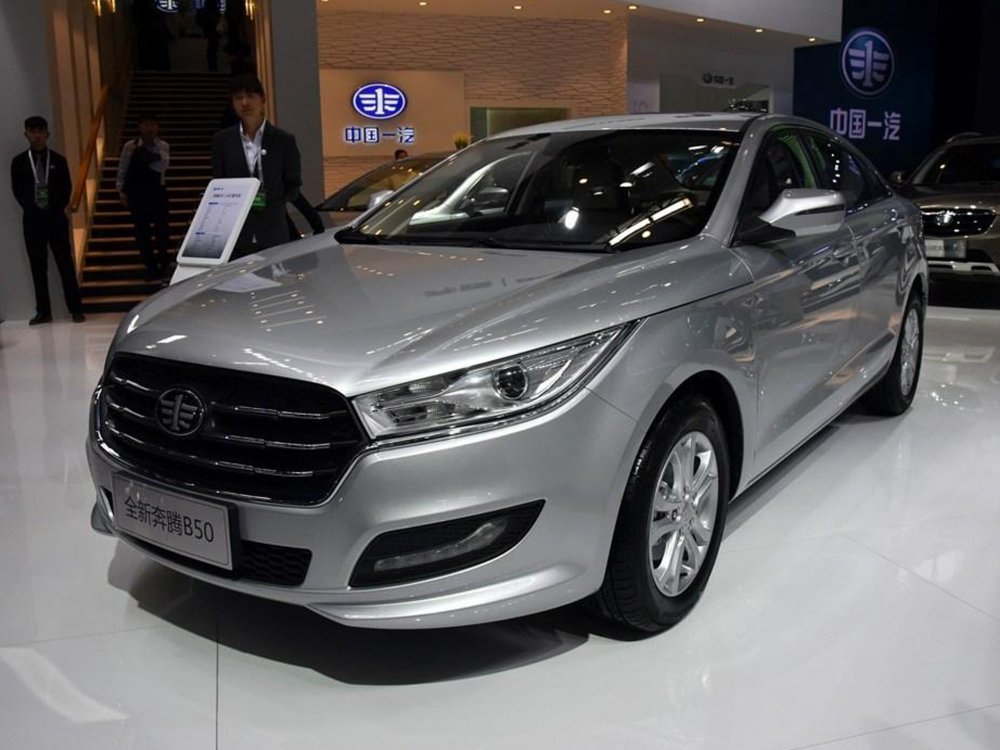 Седан FAW Besturn B50 обновился и обзавёлся версией «под спорт» - «FAW»