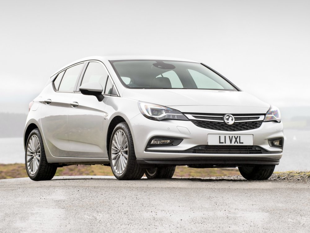 Спад спроса на Vauxhall Astra заставляет PSA Group сокращать персонал - «DS»