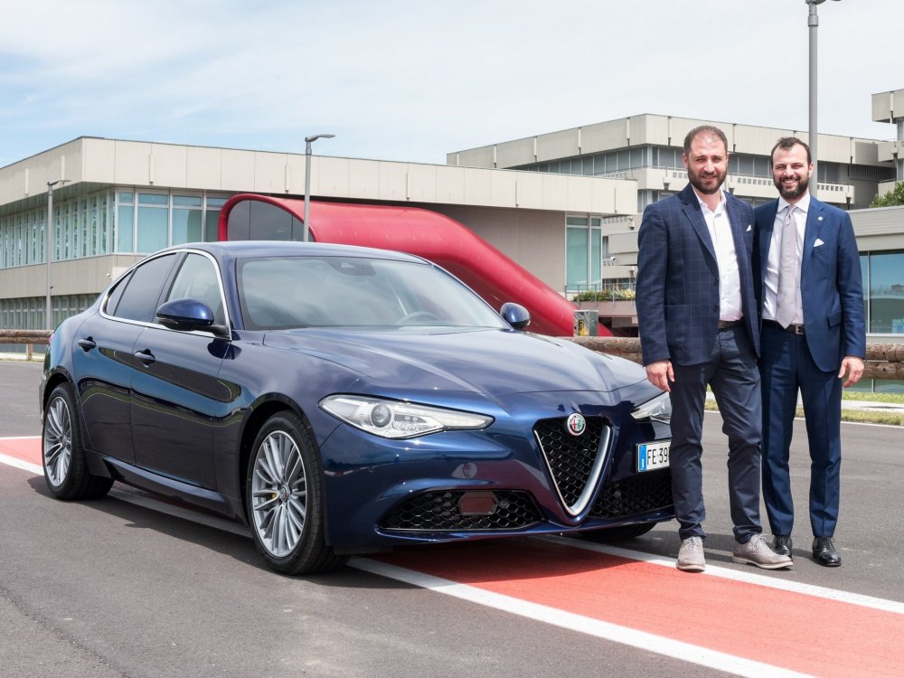 Спорт-седаны Alfa Romeo Giulia добрались до дилеров - «Alfa Romeo»