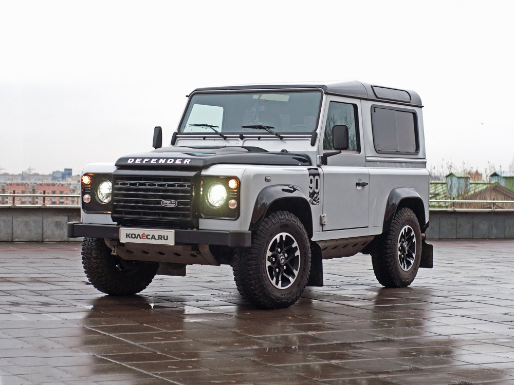 Теперь точно последний: опыт владения лимитированным Land Rover Defender Adventure - «Тест-драйв»