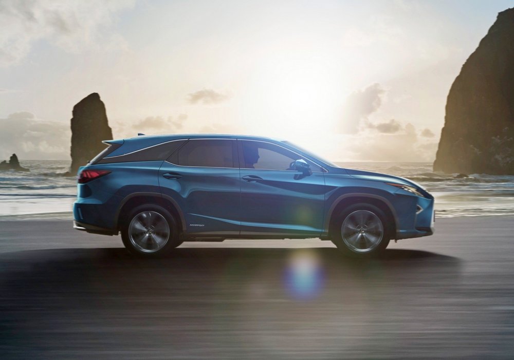 Трёхрядный Lexus RX выходит на рынок - «Lexus»