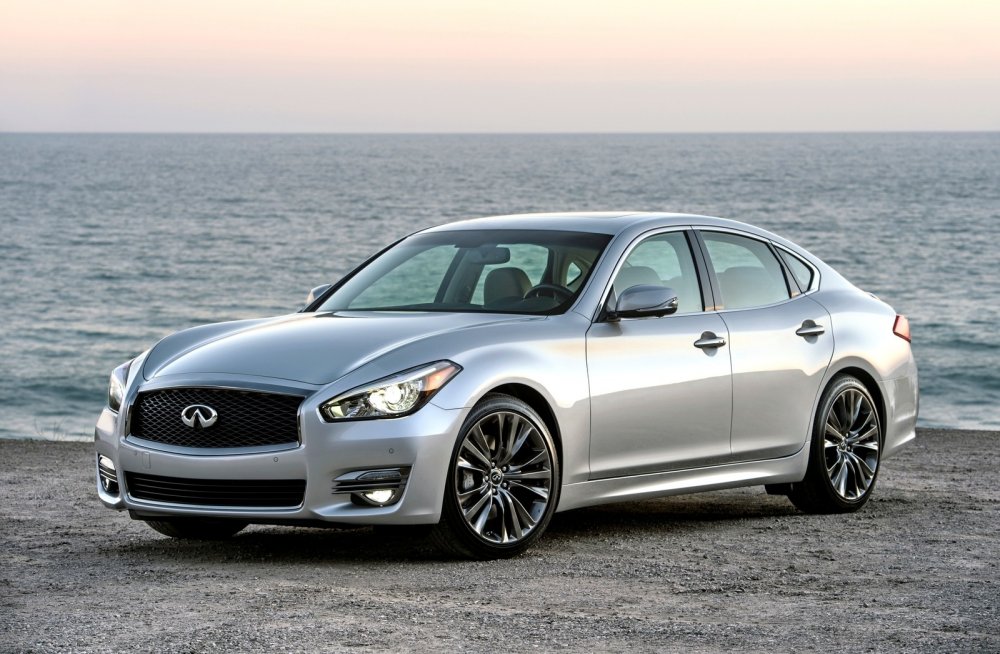 У Infiniti опять потери: седан Q70 снимут с производства - «Infiniti»