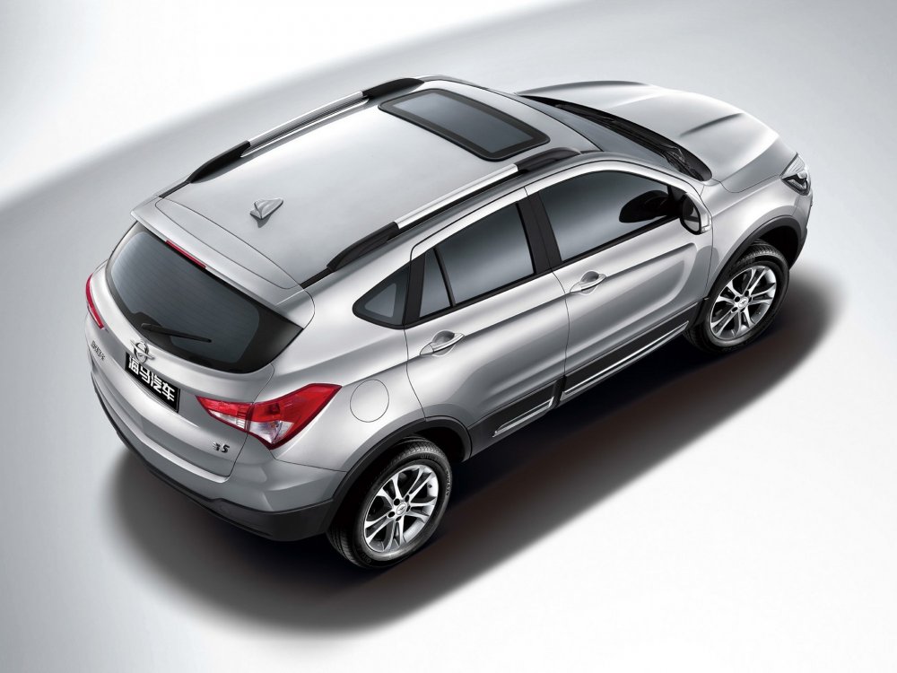 В модельной линейке Haima появился компактный кроссовер - «Haima»