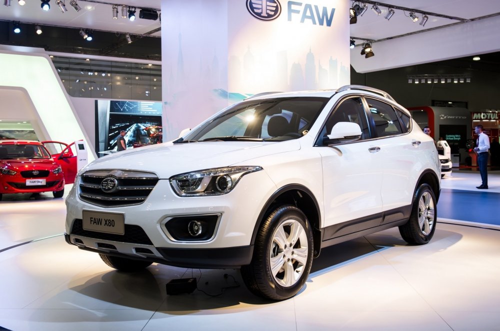 В России началось производство кроссовера FAW Besturn X80 - «FAW»