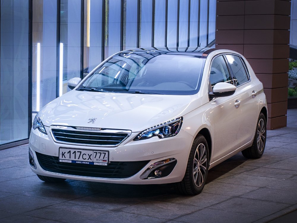 В России стартовали продажи нового хэтчбека Peugeot 308 - «Peugeot»