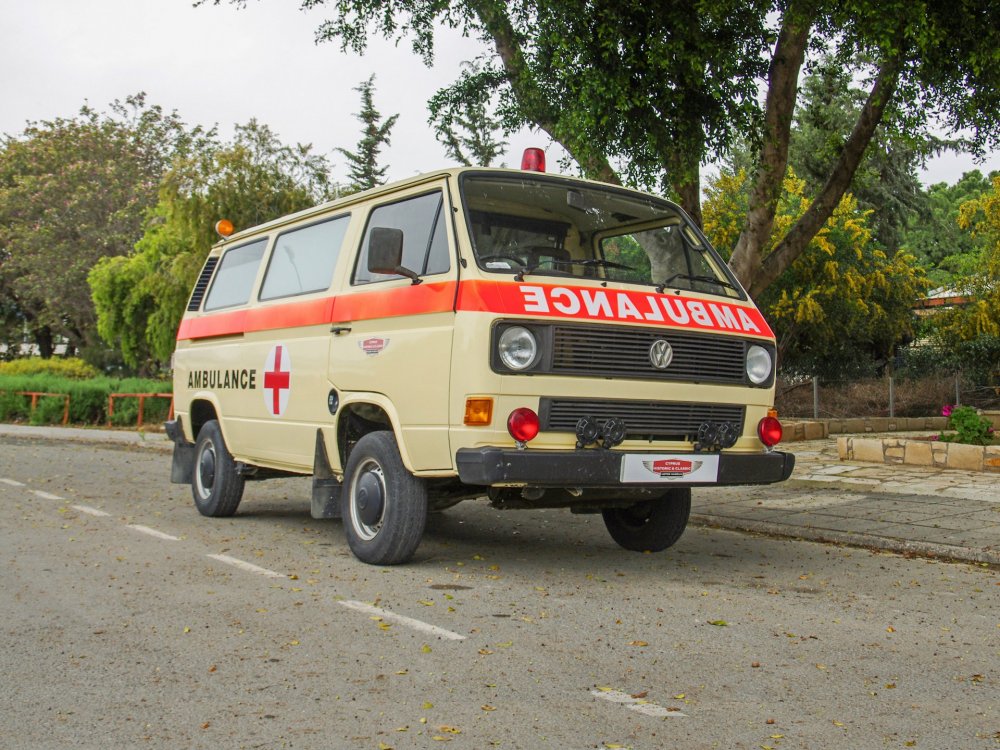 Вассербоксер: тест-драйв Volkswagen Transporter T3 Ambulanz - «Тест-драйв»