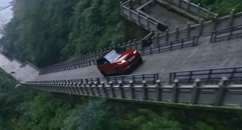 Видео: Range Rover Sport покоряет легендарную лестницу в Китае - «Land Rover»