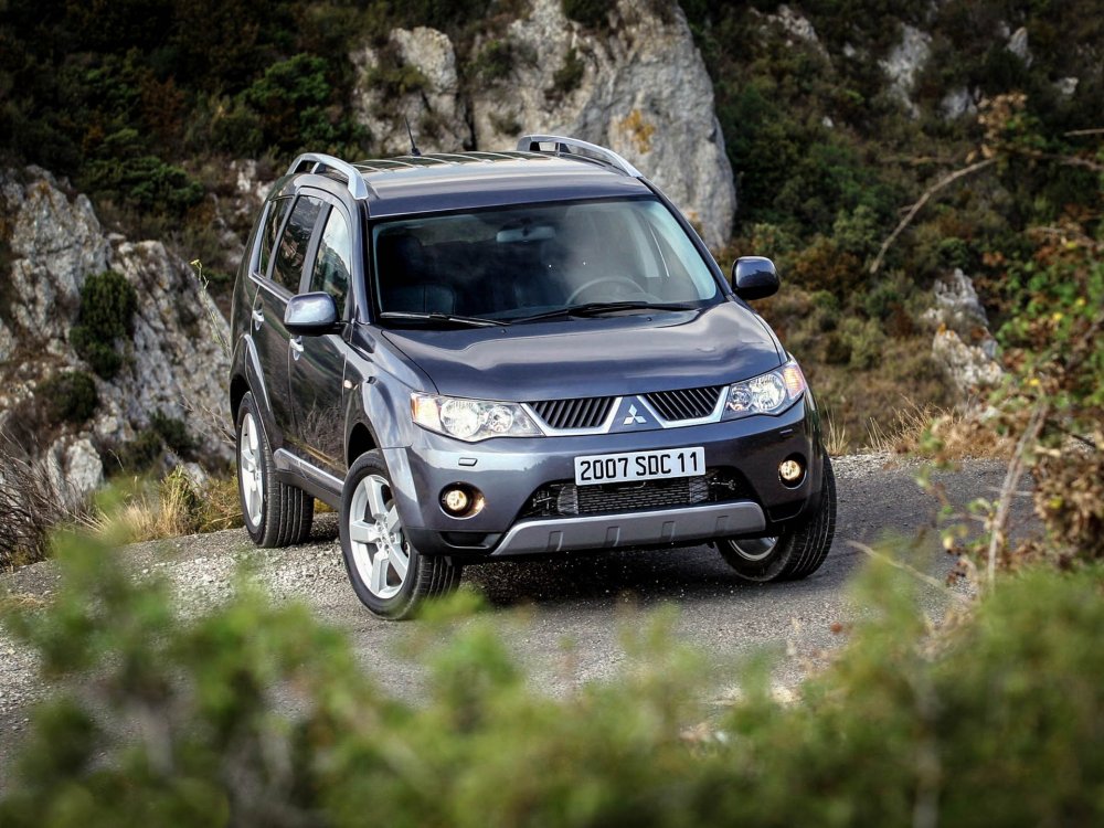 Вперёд, на баррикады: покупаем Mitsubishi Outlander II за 700 тысяч - «Mitsubishi»