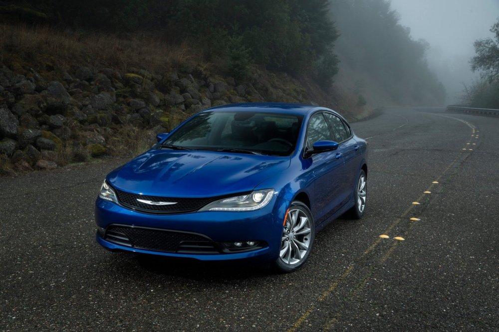 Выход на рынок Chrysler 200 вызвал неожиданный ажиотаж - «Chrysler»