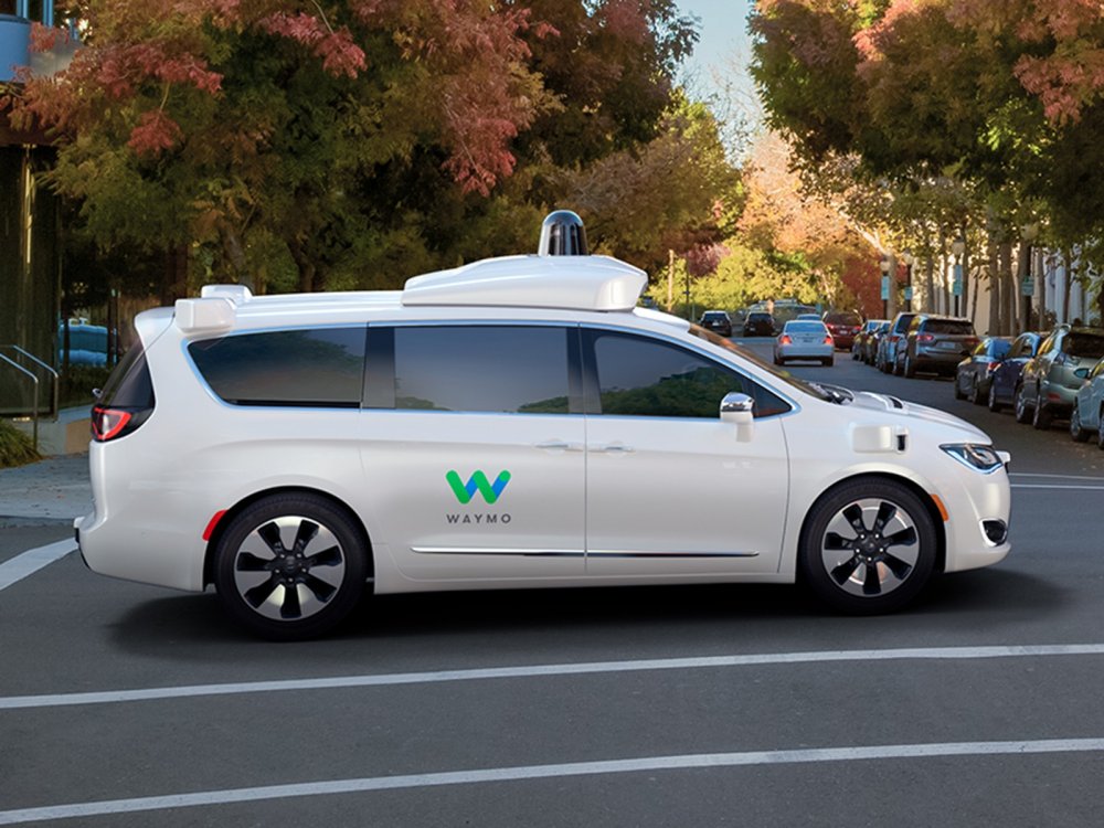 Waymo и Chrysler посадят более 500 добровольцев за руль "беспилотников" - «Chrysler»