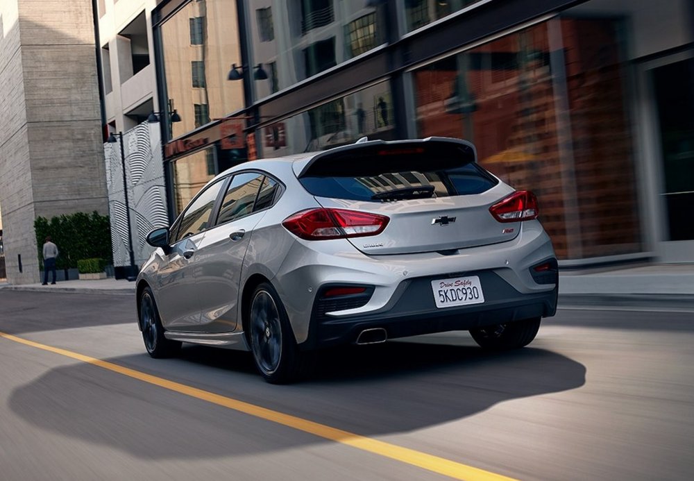 «Заряженный» Chevrolet Cruze получил 300-сильный турбомотор - «Chevrolet»