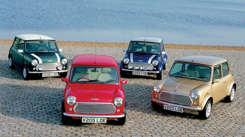 Mini Hatch R50 с пробегом: протечки задней двери и картонный потолок - «MINI»
