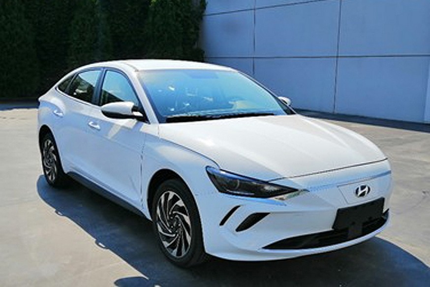 Молодёжный седан Hyundai Lafesta: на помощь турбоверсии придёт «электричка» - «Hyundai»