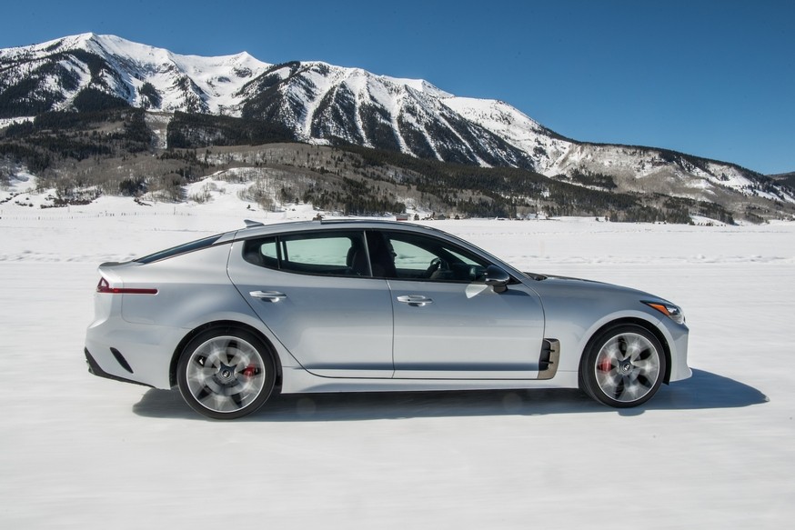 Новое поколение Kia Stinger под вопросом, но рестайлинг будет: модель поймали на тестах - «Kia»