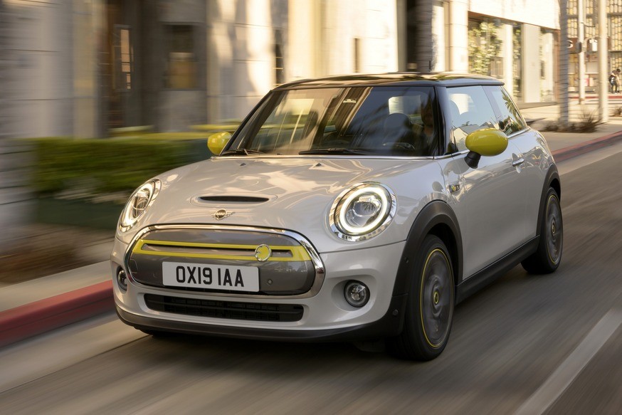 Новому серийному Mini немногое досталось от предвестника. Конкуренты - впереди - «MINI»