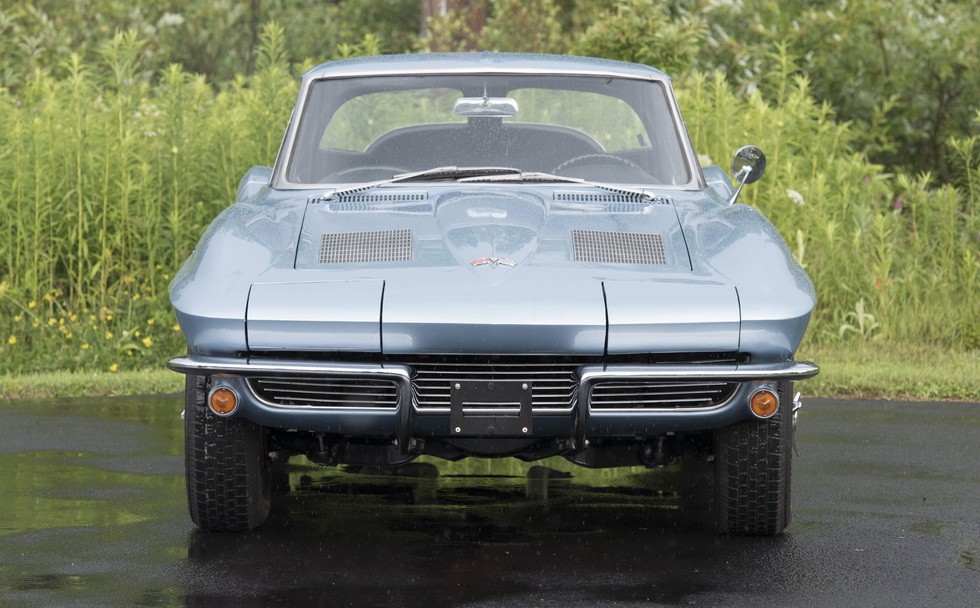 Огромная коллекция автомобилей обнаружилась на территории паркинга - «Dodge»