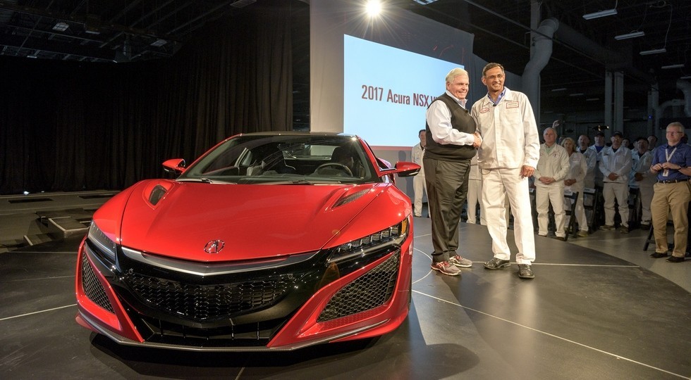 Первый серийный суперкар Acura NSX сошел с конвейера - «Acura»