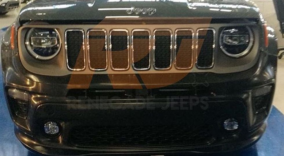 Появились фото обновлённого Jeep Renegade - «Jeep»