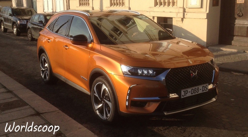 Появилось фото «кормы» европейского кроссовера DS - «DS»