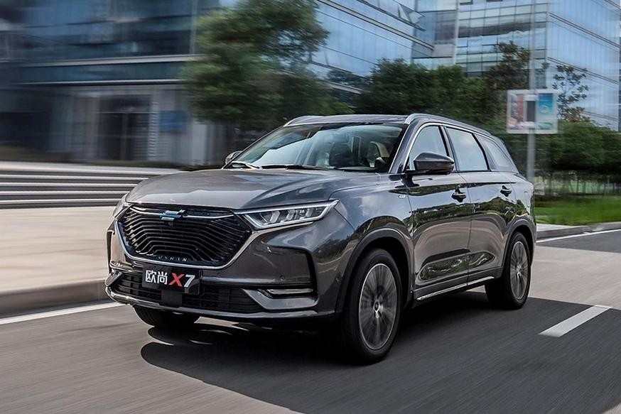 «Премиальный» кроссовер Changan: три установки, размером с Kodiaq, но только пять мест - «Changan»