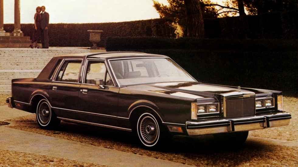 С задворок Ленфильма: опыт владения Lincoln Continental из фильма «Брат» - «Lincoln»