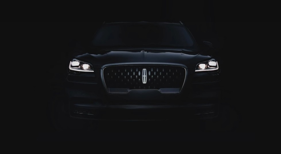 Серийный Lincoln Aviator нового поколения засветился в необычном видео - «Lincoln»