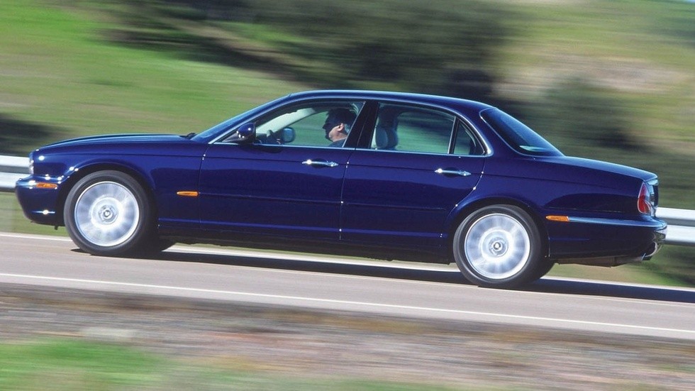 Слегка ненастоящий, но очень старательный: опыт владения Jaguar X-Type - «Jaguar»