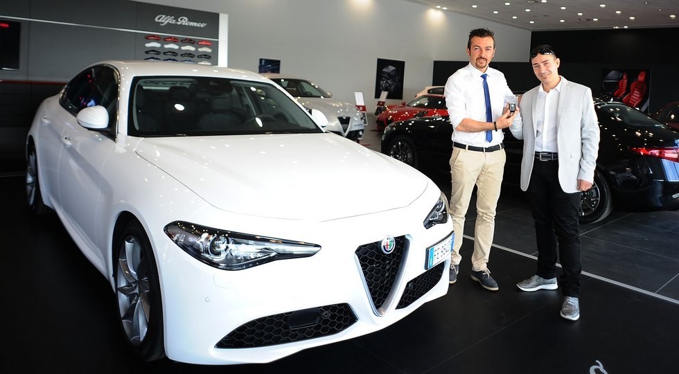 Спорт-седаны Alfa Romeo Giulia добрались до дилеров - «Alfa Romeo»